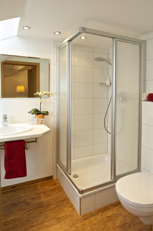 Gaestehaus Schmid Hotel Оберщауфен Екстериор снимка