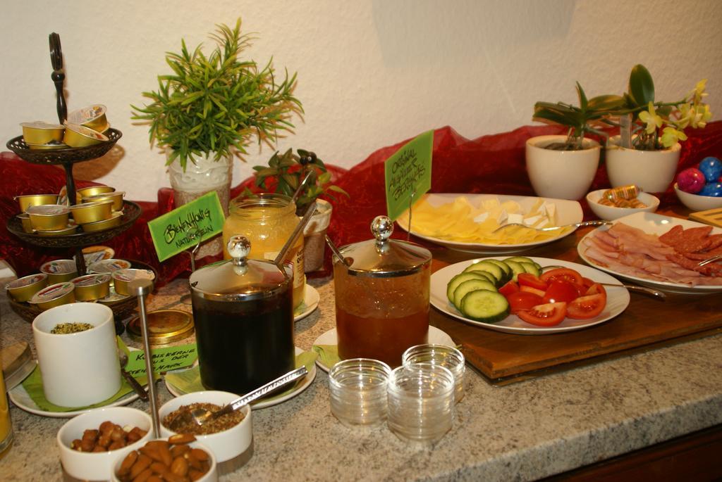 Gaestehaus Schmid Hotel Оберщауфен Екстериор снимка