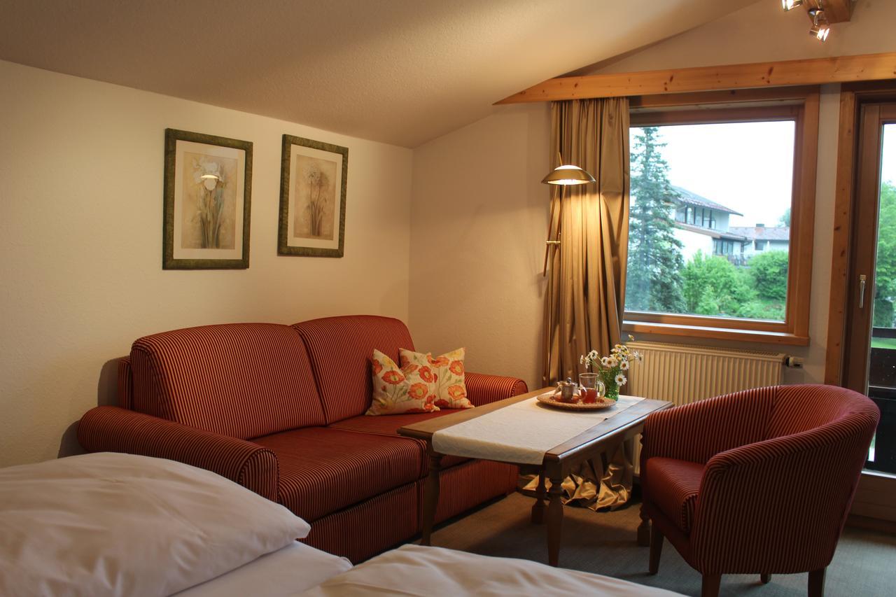 Gaestehaus Schmid Hotel Оберщауфен Екстериор снимка