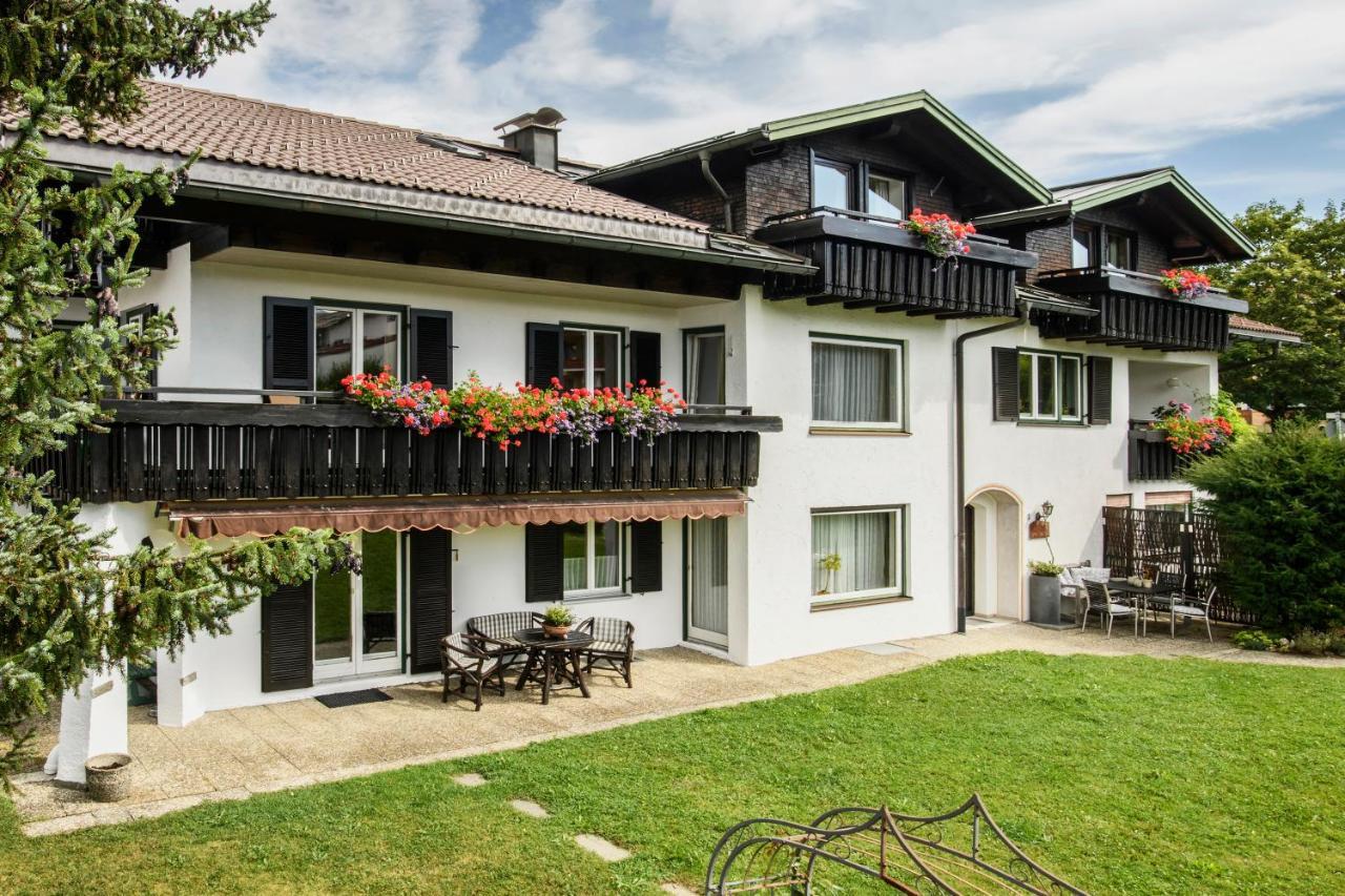 Gaestehaus Schmid Hotel Оберщауфен Екстериор снимка
